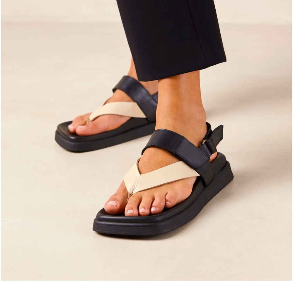 Decade Bicolor Black Cream Leather Sandals